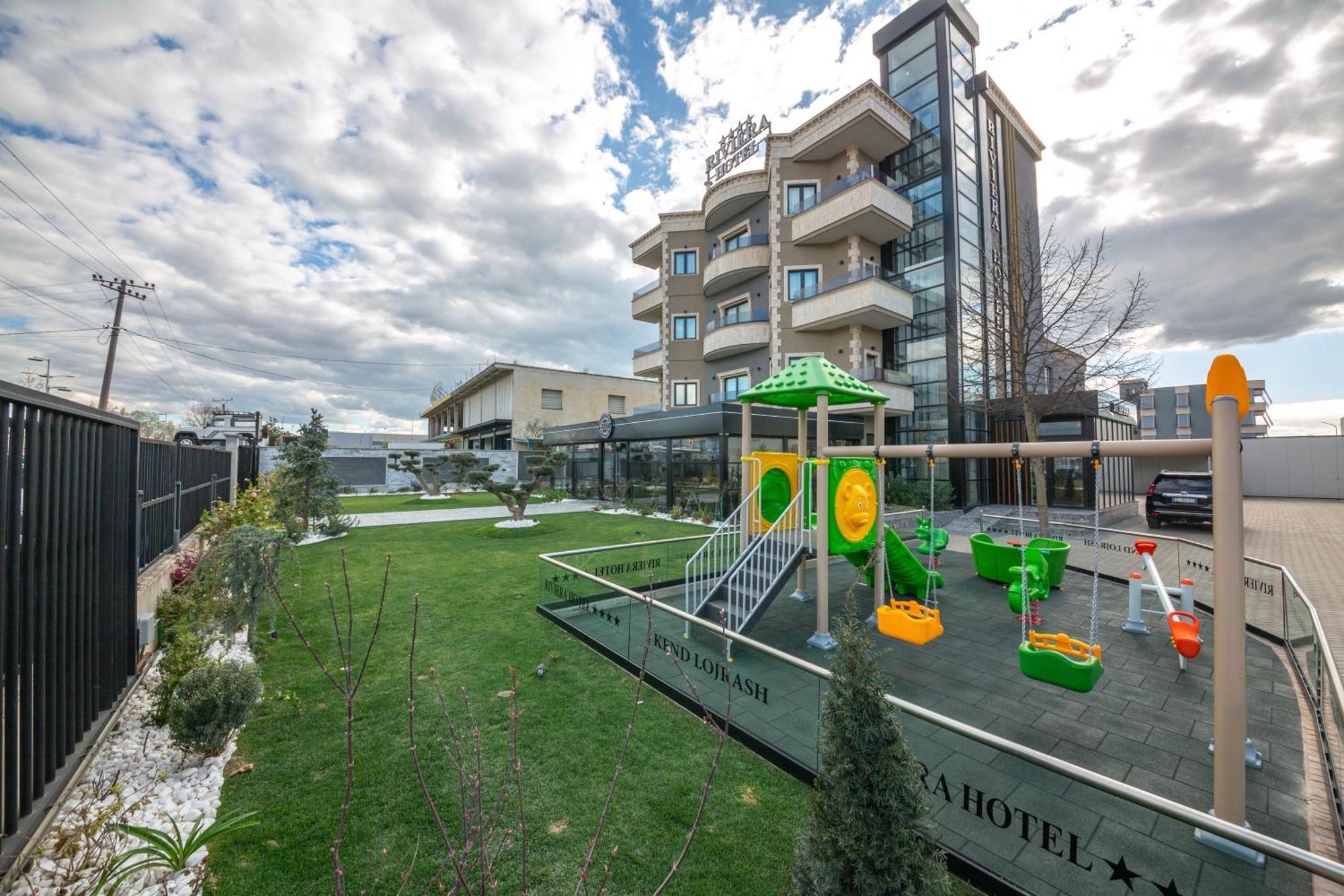 Hotel Riviera Kamez Εξωτερικό φωτογραφία