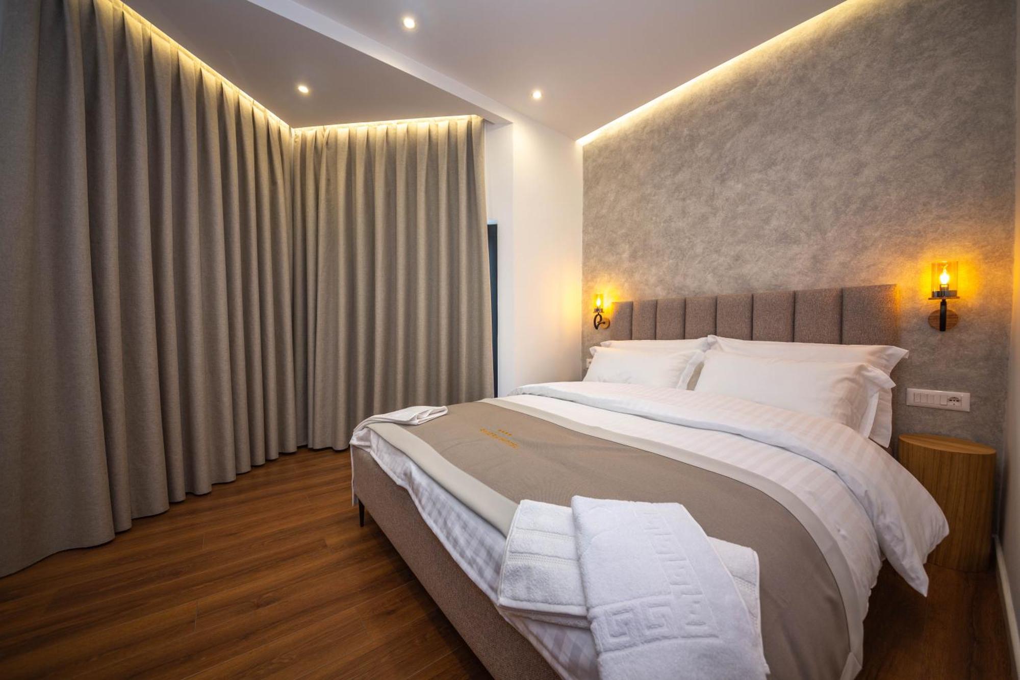 Hotel Riviera Kamez Εξωτερικό φωτογραφία